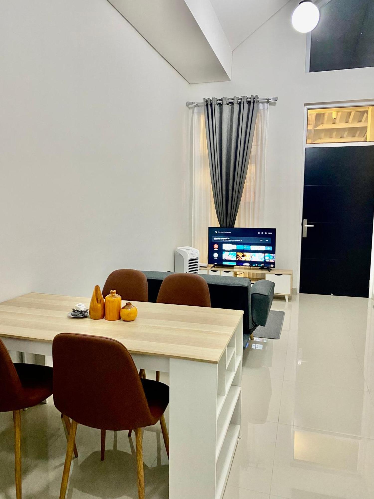 Villa Ku Villa Mu 三宝垄 外观 照片